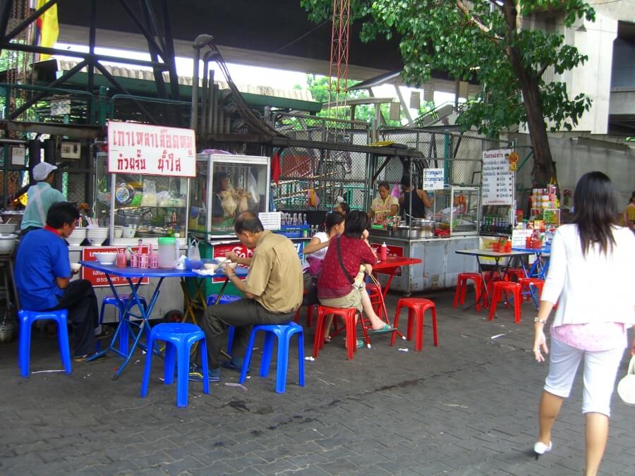 уличное кафе в Таиланде