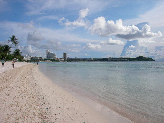пляж острова Гуам