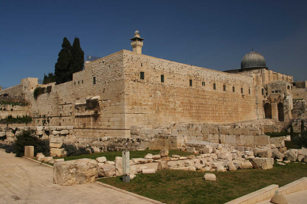 древние развалины в Израиле