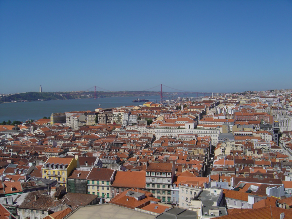 вид на Лиссабон