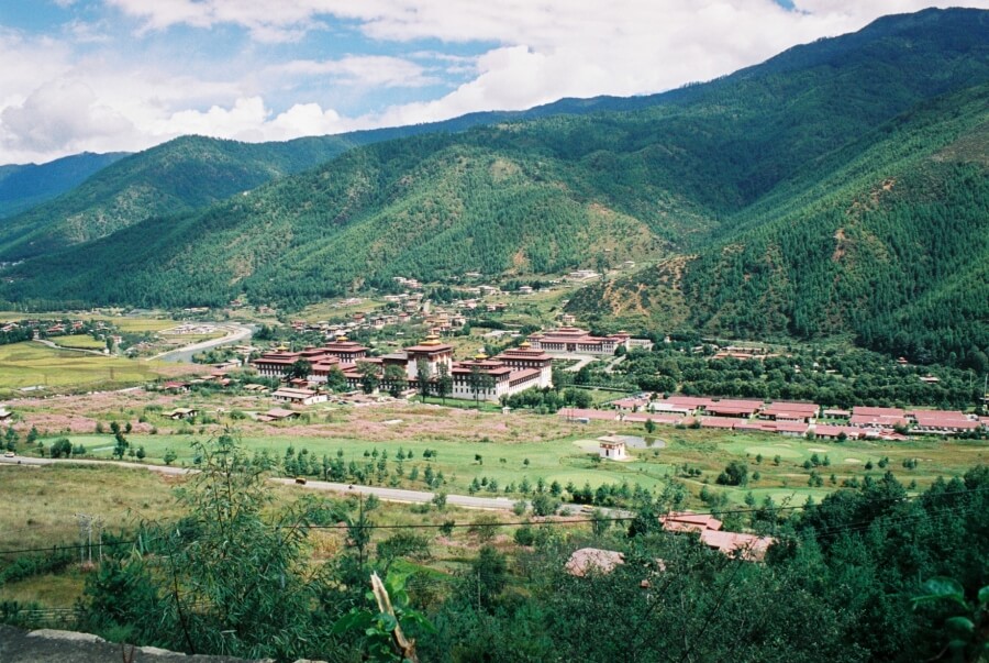 монастырь в Бутане