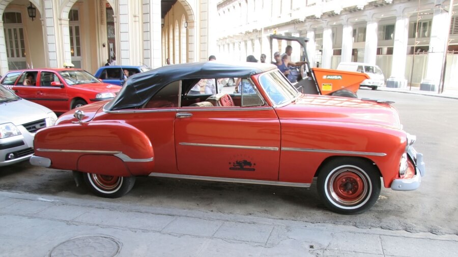 ретро-автомобили в Гаване